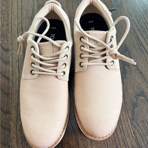 TOMS Men's Slip-On Canvas Shoes in Light Beige